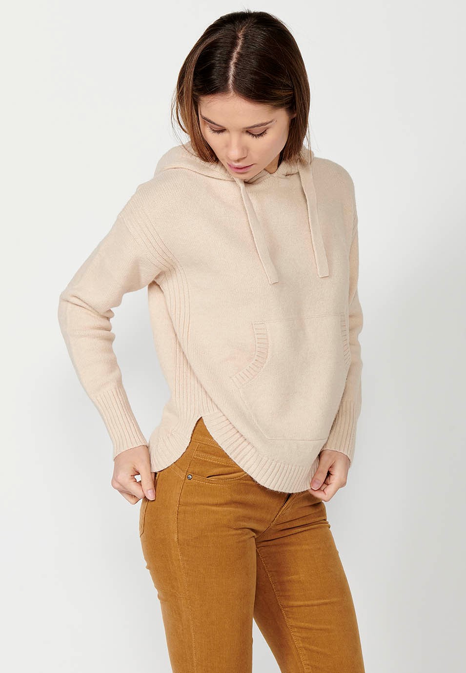 Langärmliger Känguru-Pullover mit Kapuze für Damen in Beige