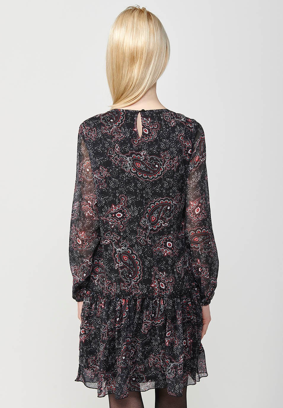 Short dress with long sleeves and round neck and cashmere print and ruffle at the bottom in black for women