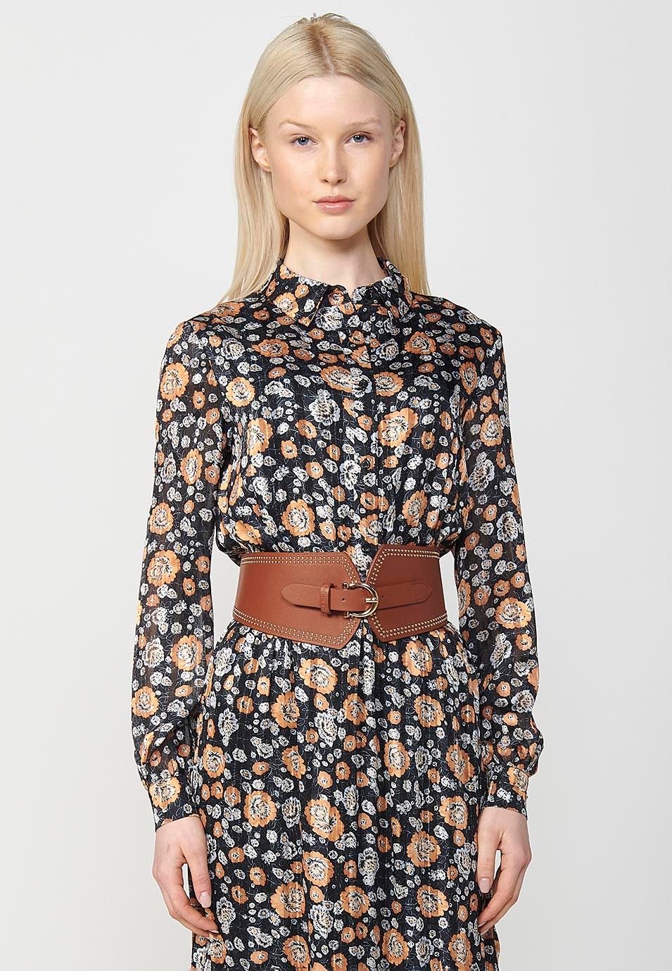 Long shirt-neck dress with long sleeves and a floral print in brown and ochre tones with a ruffle at the bottom and elastic at the waist in Multicolor for Women