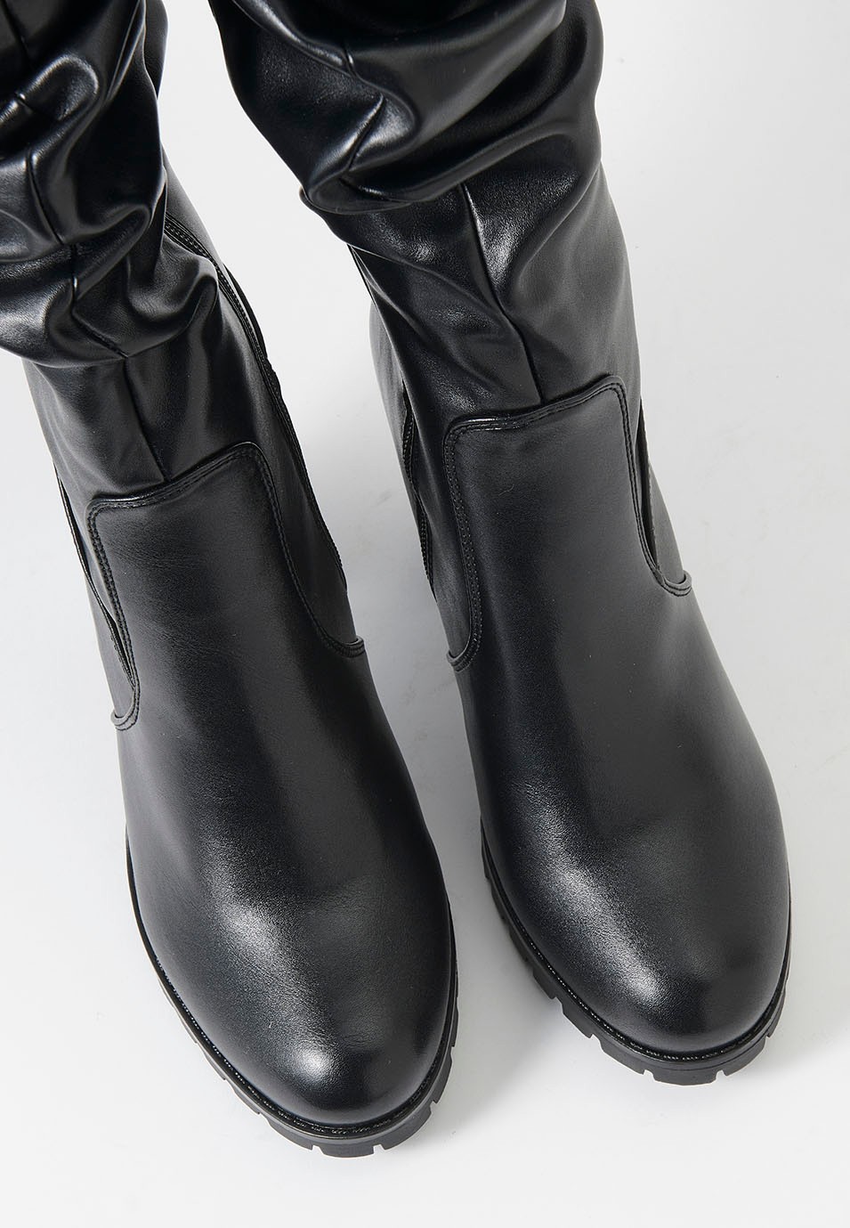 Botte noire à talon pour femme 1