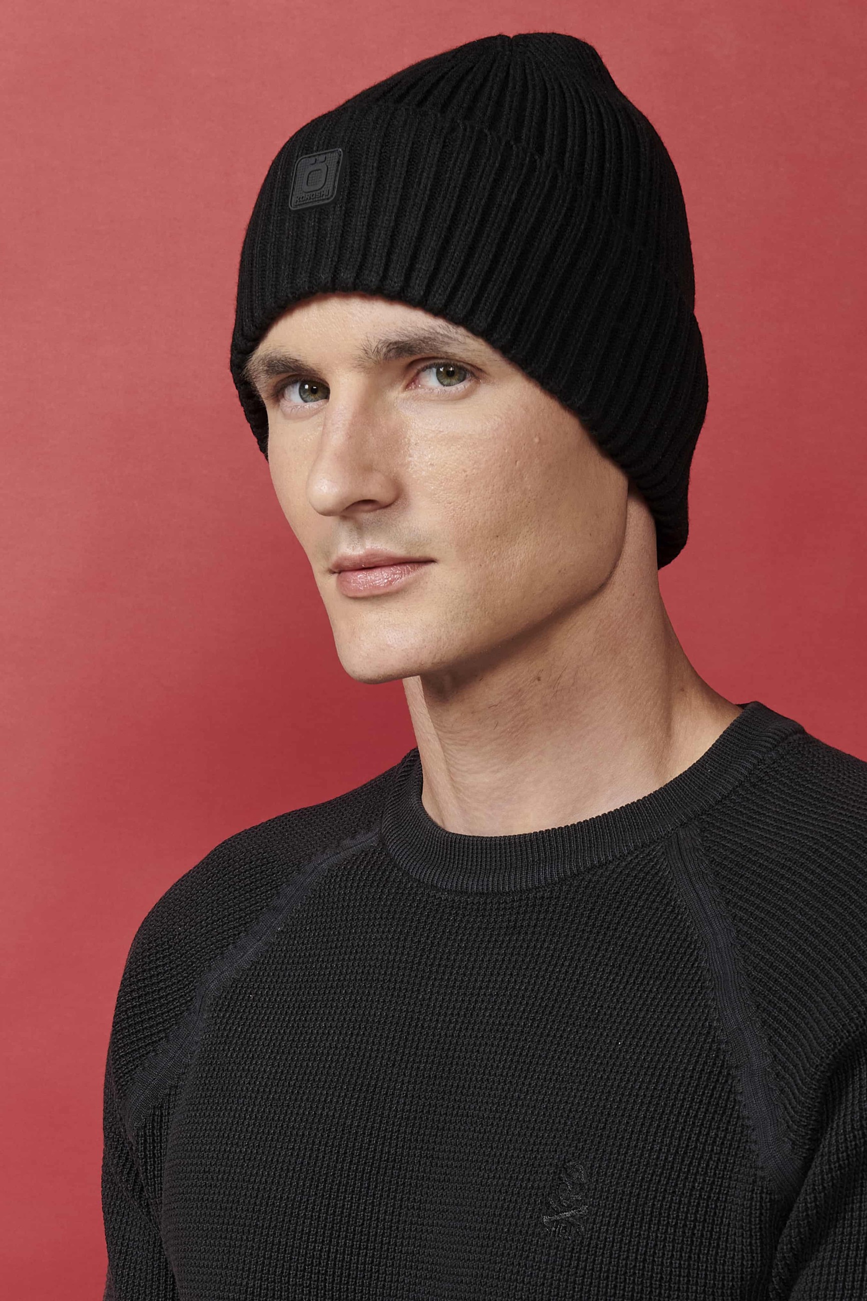 Black Men's Knitted Beanie 2