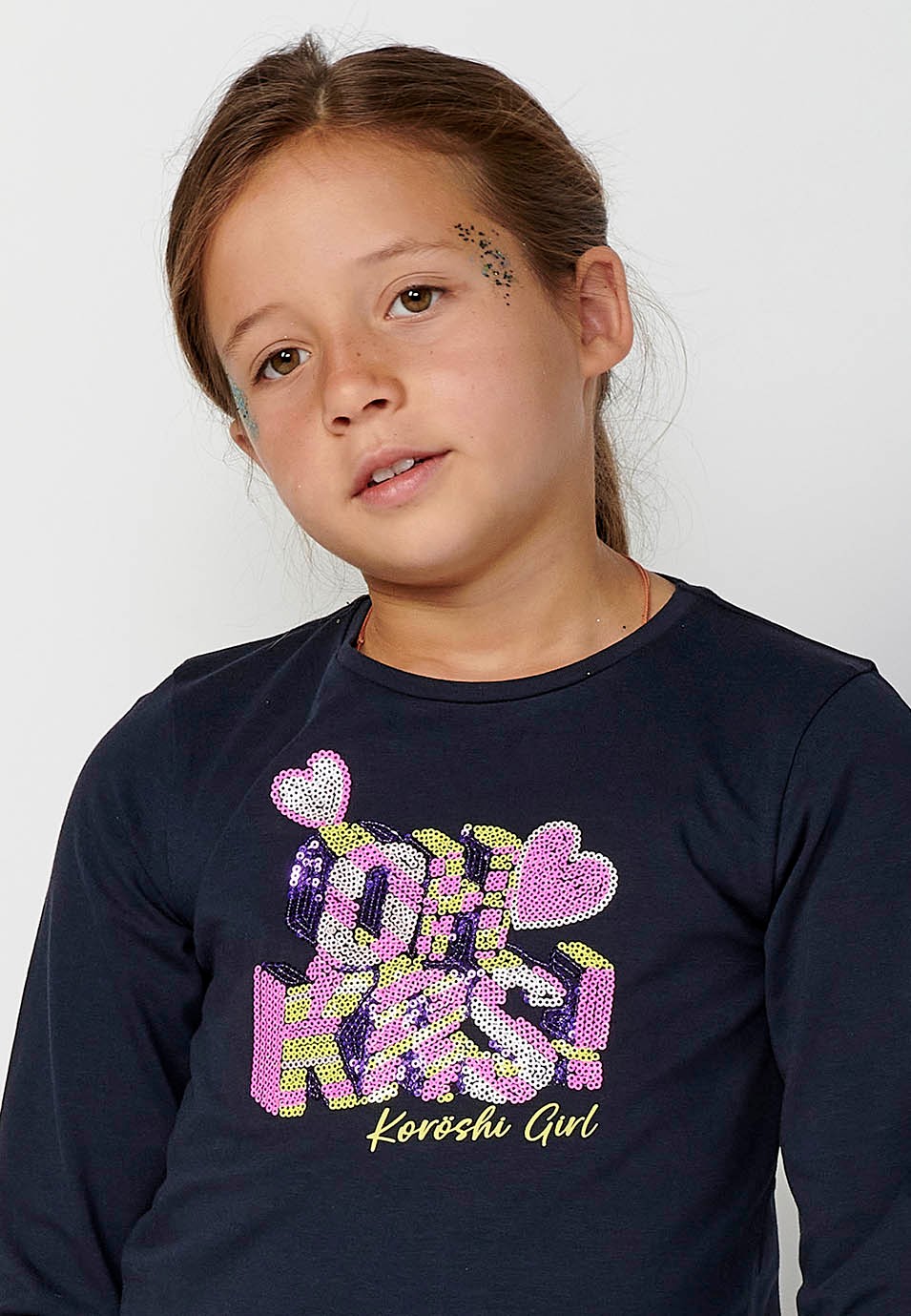 Camiseta de manga larga y cuello redondo con estampado delantero para niña de color navy