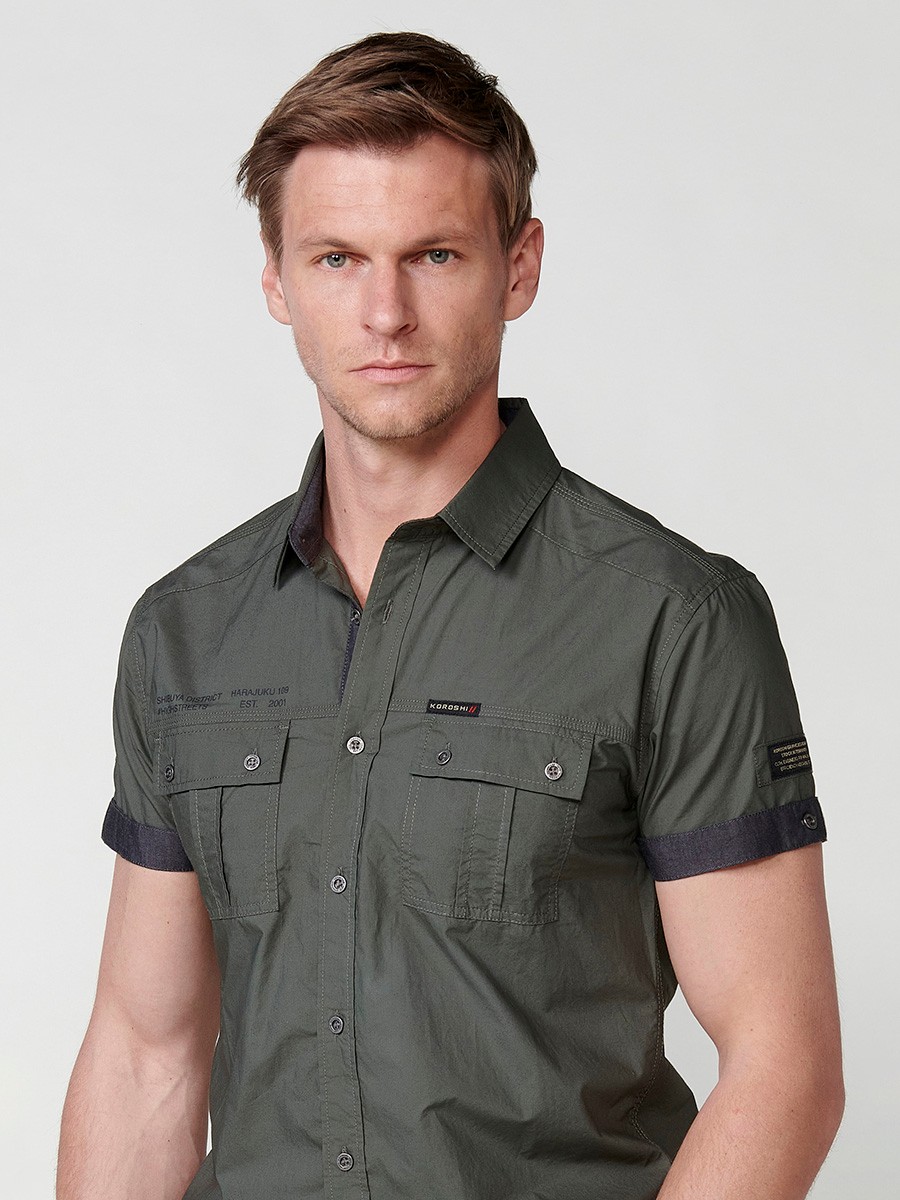 Chemise élégante à manches courtes en coton pour homme en vert