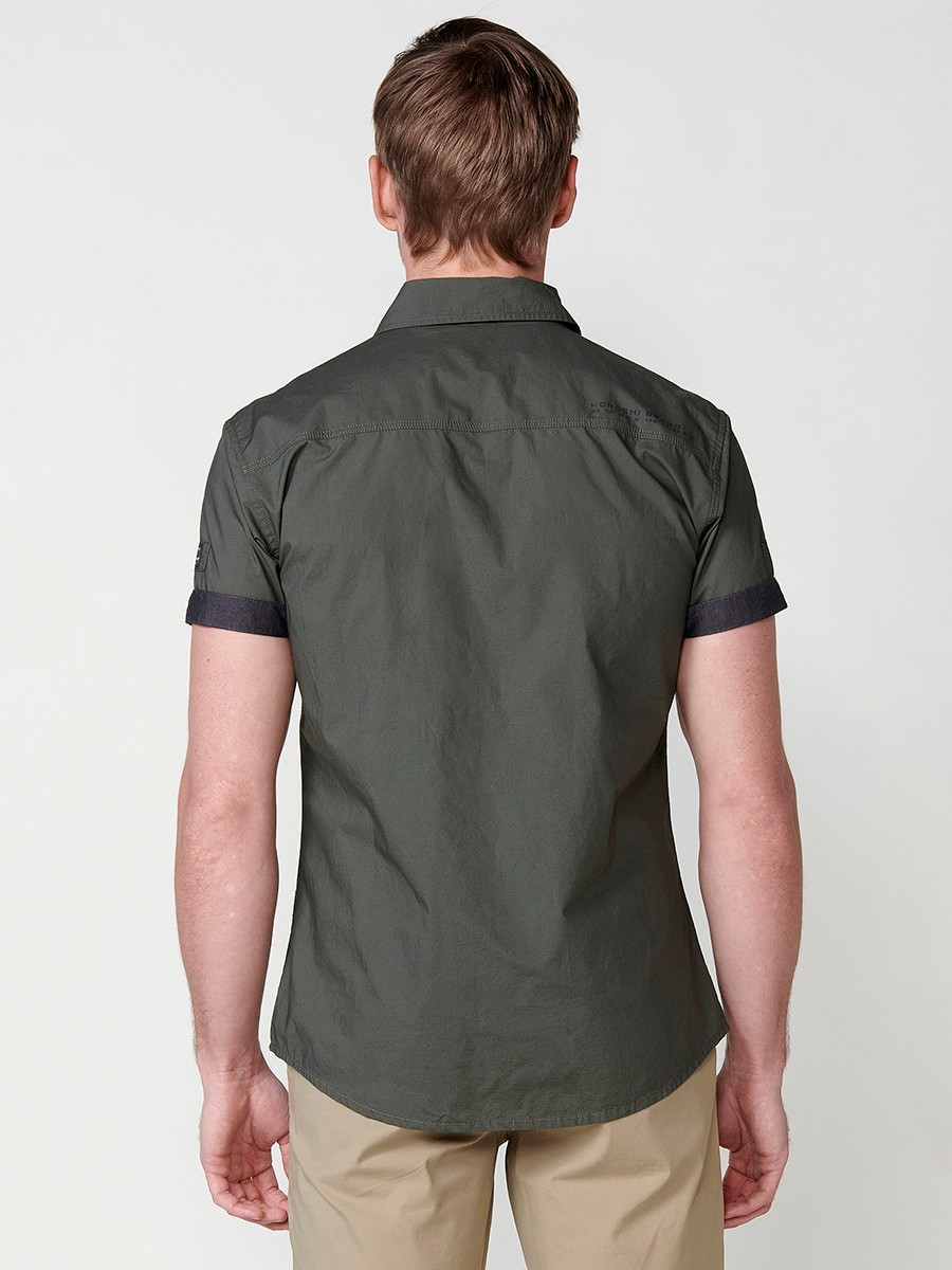 Chemise élégante à manches courtes en coton pour homme en vert