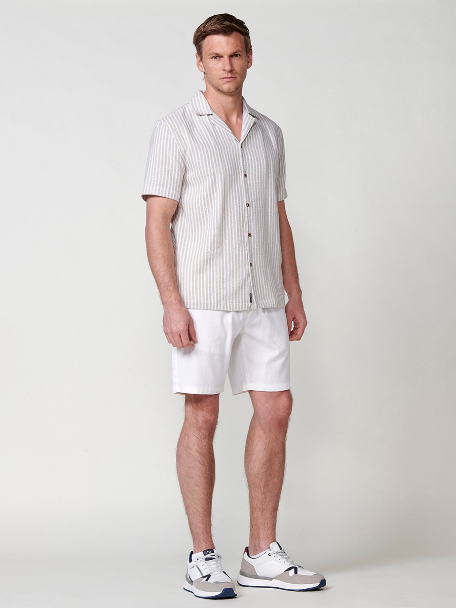 Men's short sleeve shirt in beige