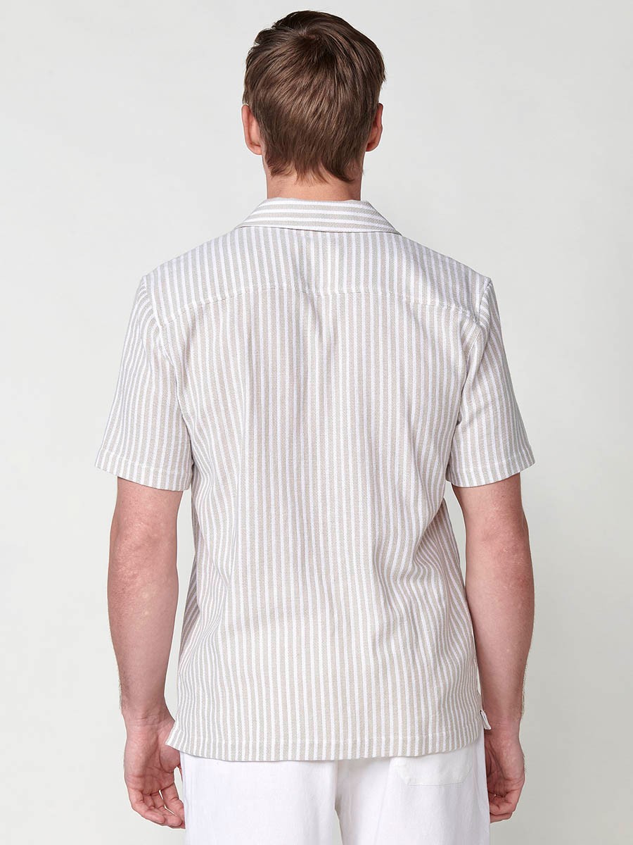 Men's short sleeve shirt in beige