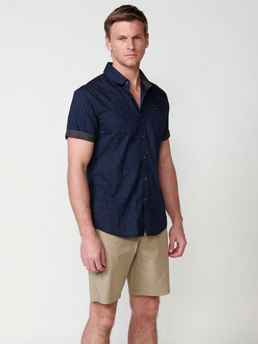 Camisa de Algodón manga corta acabada en vuelta y botón color Navy para Hombre 3