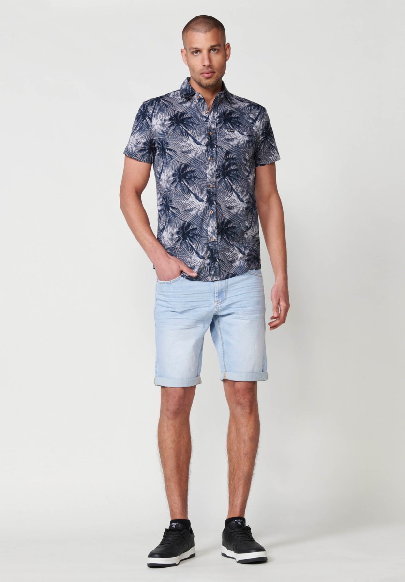 Men's grey tropical print short sleeve shirt