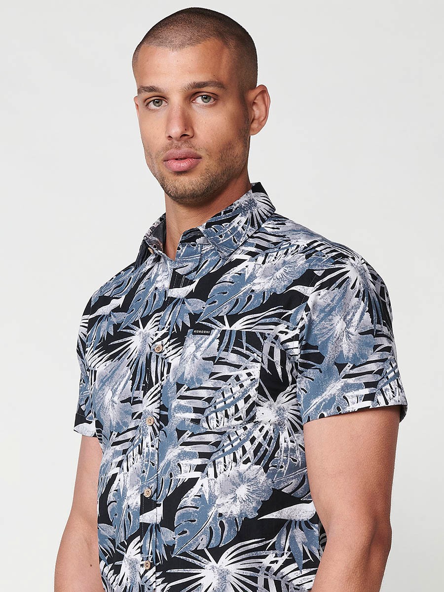 Men's Short-Sleeve Cotton Tropical Print Shirt with Front Pocket in Black – 100% Cotton 7