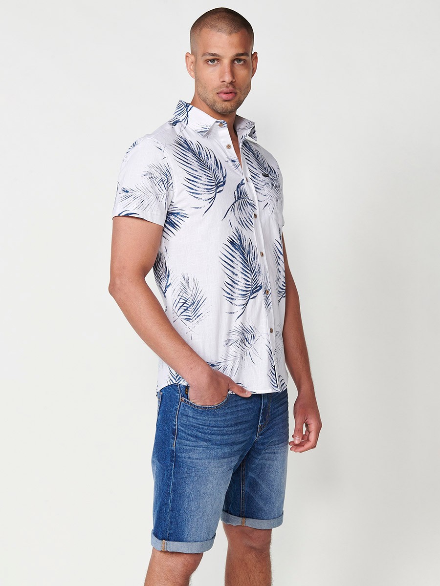 Men's Short-Sleeve Cotton Tropical Print Shirt with Front Pocket in White – 100% Cotton