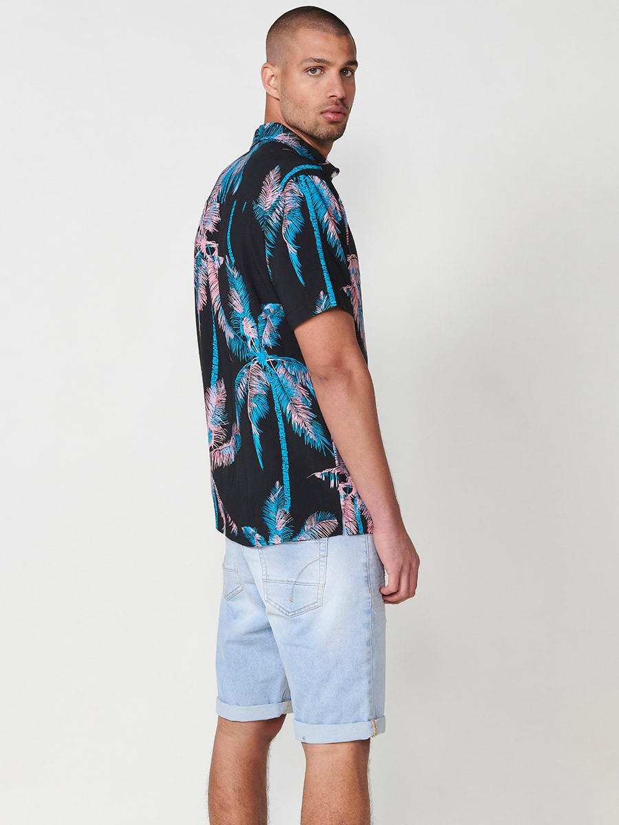 Men's Short-Sleeve Tropical Print Shirt in Black – 100% Viscose 2