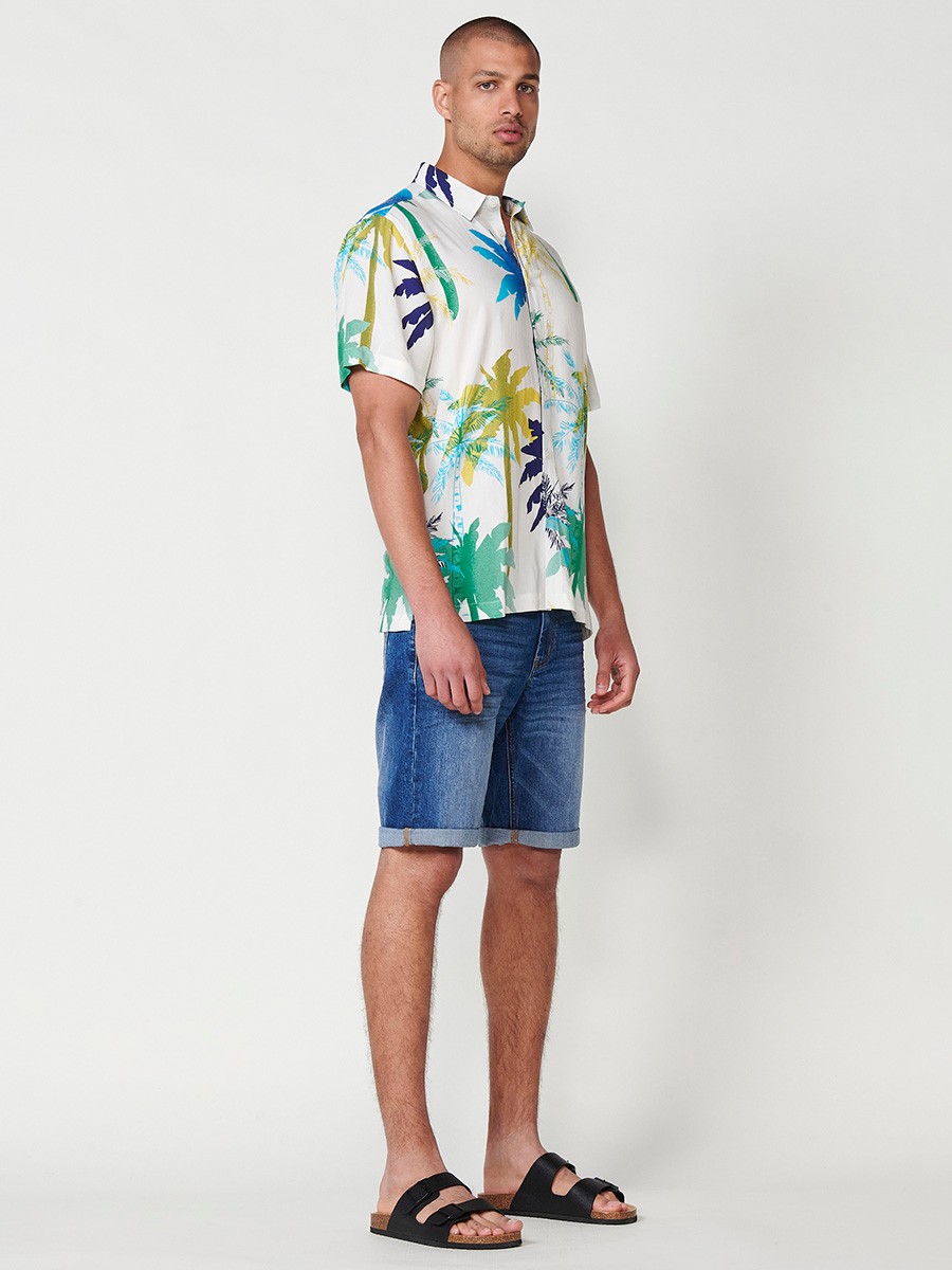 Men's Short-Sleeve Tropical Print Shirt in Off-White – 100% Viscose 1