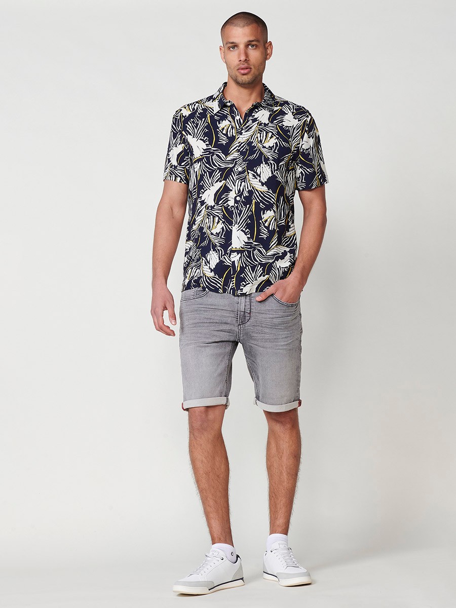 Men's Short-Sleeve Tropical Print Shirt in Navy – 100% Viscose 1