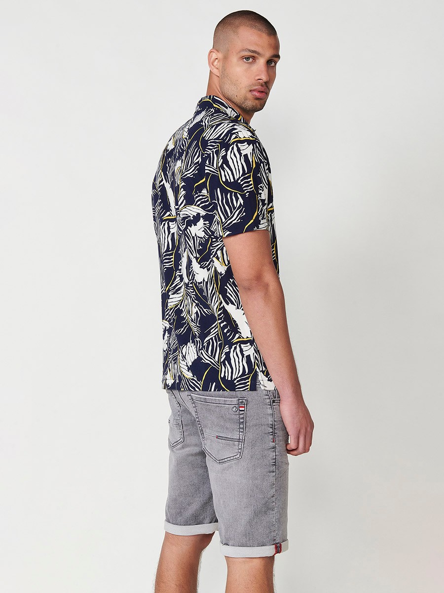 Men's Short-Sleeve Tropical Print Shirt in Navy – 100% Viscose 2