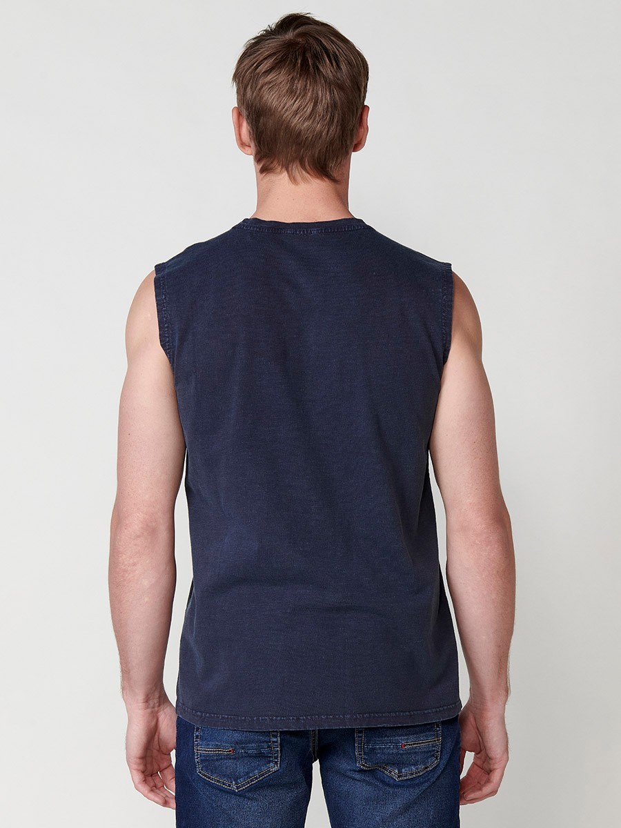 Blue sleeveless t-shirt for men with front print