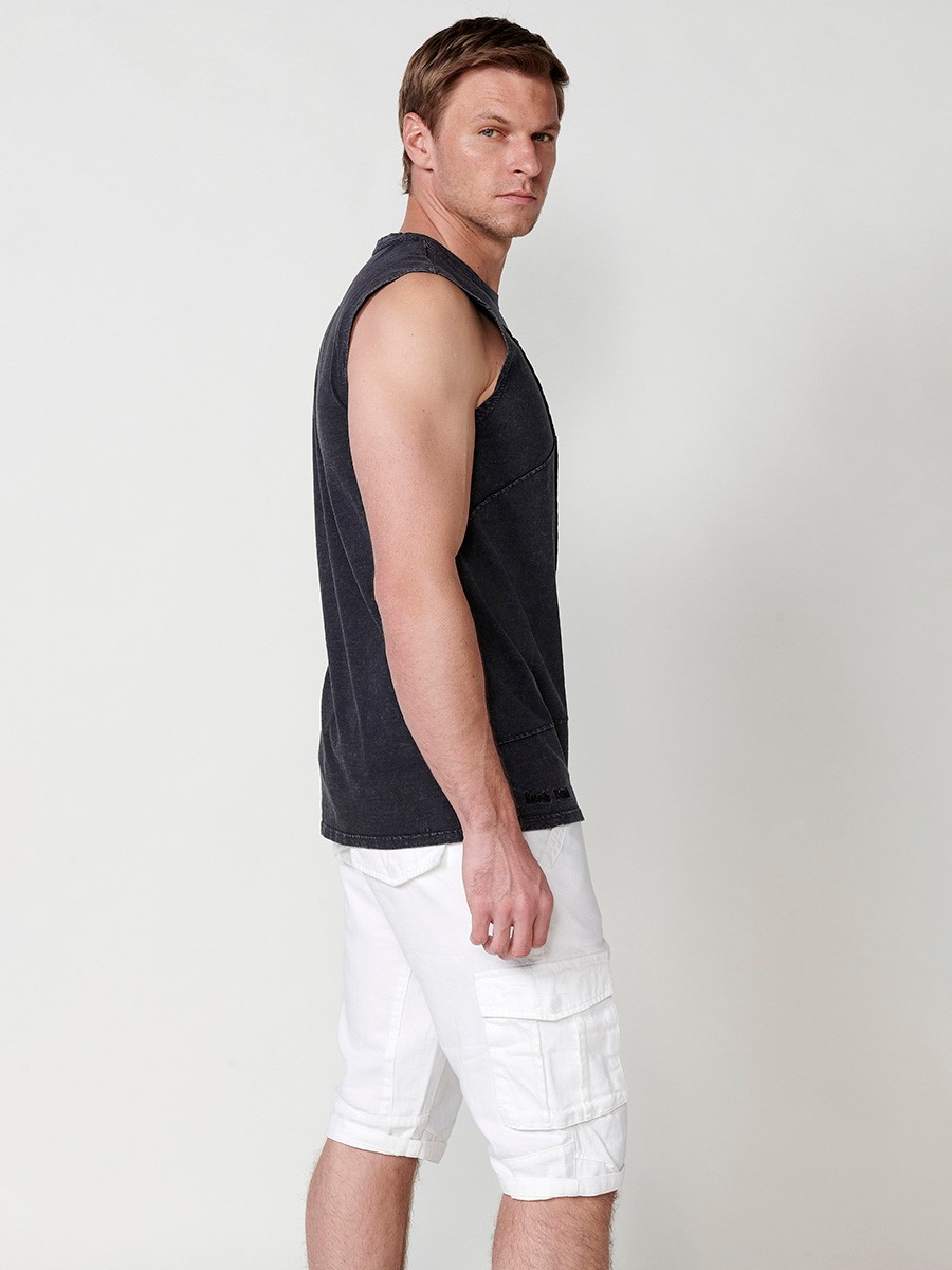 Cotton sleeveless t-shirt with geometric details for men in black