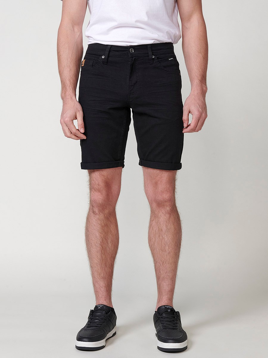 Bermuda regular fit en twill de algodón elástico para hombre en color negro