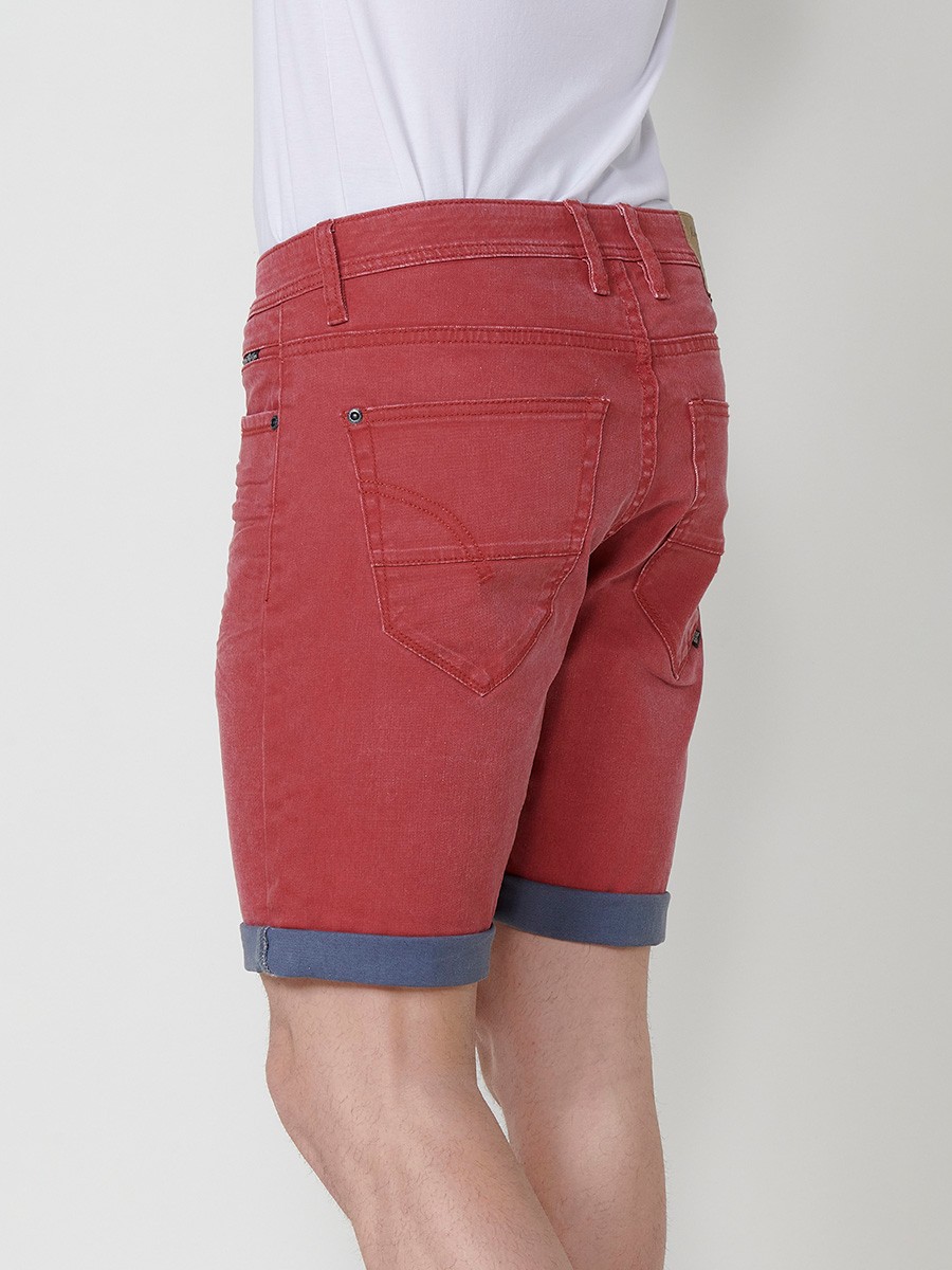 Men's Regular Fit Twill Cotton-Blend Shorts with Washed Effect and Blue Interior Cuff in Red 6