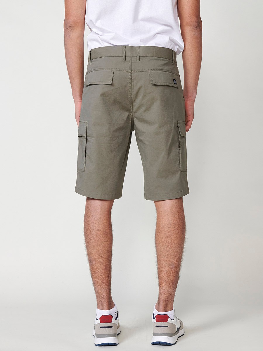 Bermuda cargo homme en tissu technique stretch beige