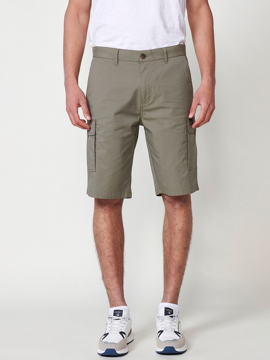 Bermuda cargo homme en tissu technique stretch beige