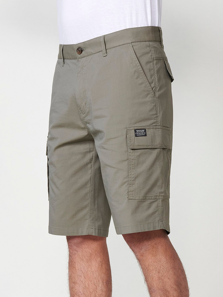 Bermuda cargo homme en tissu technique stretch beige