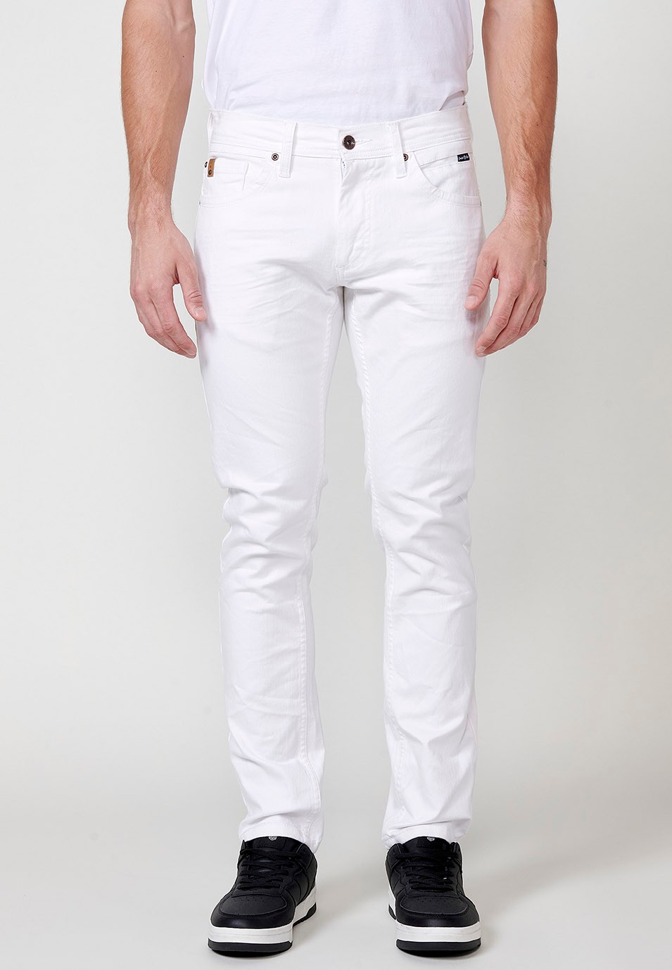 Pantalon long droit coupe classique avec cinq poches et une poche en Blanc pour Homme