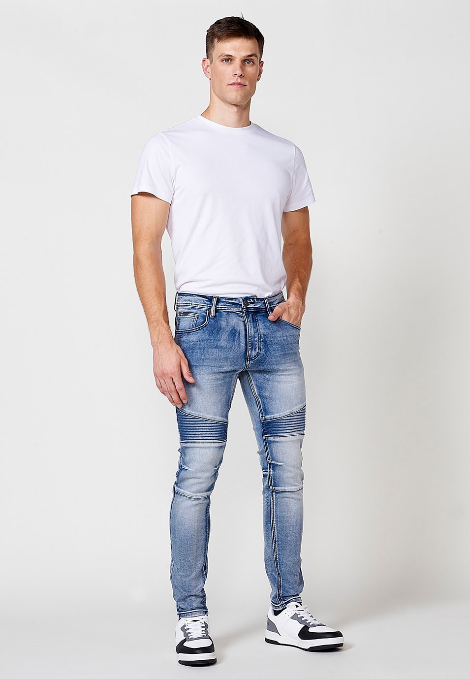 Pantalón denim largo Biker skinny fit con bolsillos con Detalles en las rodillas color Azul para Hombre