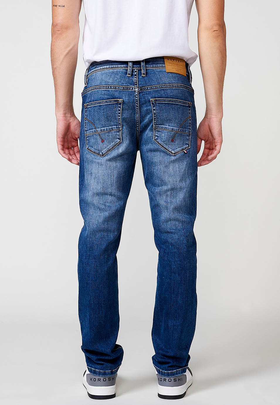 Pantalon long droit en jean coupe classique avec poches en Bleu pour Homme