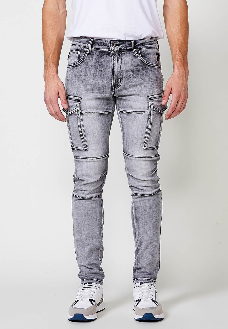 Pantalon biker long coupe skinny avec poches latérales à rabat et détails sur les genoux en Denim Noir pour Homme