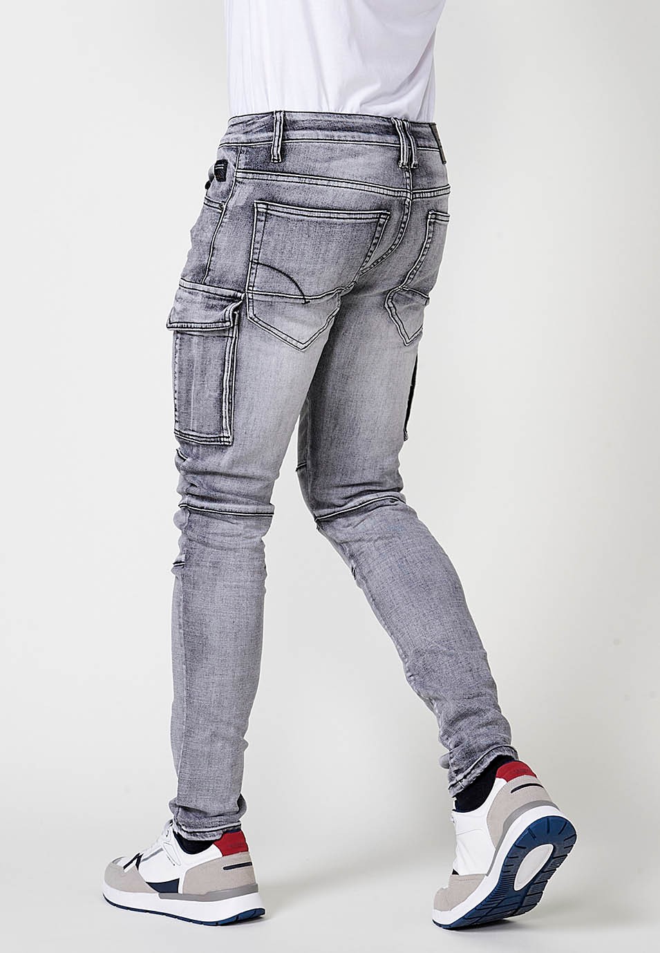 Pantalon biker long coupe skinny avec poches latérales à rabat et détails sur les genoux en Denim Noir pour Homme