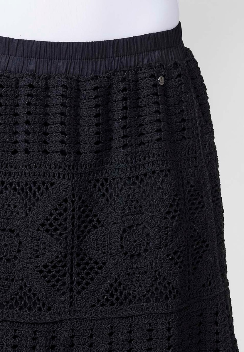 Jupe longue au crochet, ceinture élastique avec bande élastique intérieure avec plaque métallique logo Koröshi en noir pour femme