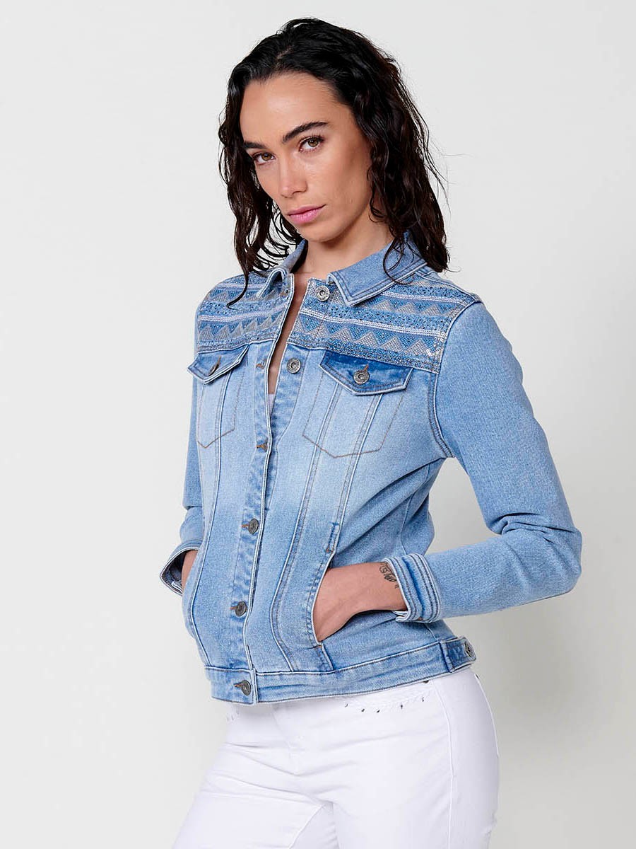 Chaqueta denim con detalles bordado para mujer color azul 