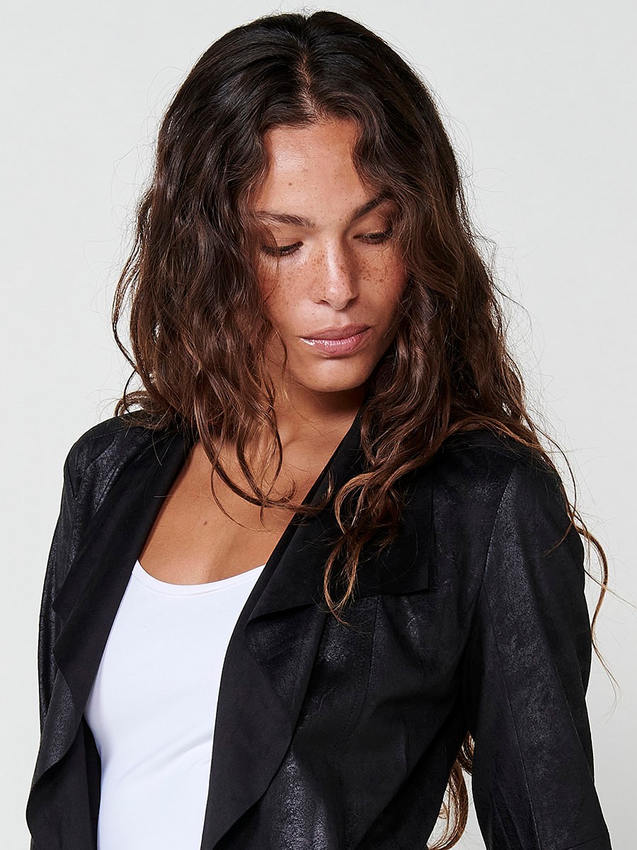 Open-faced distressed leather effect jacket, fitted with long sleeves and seam pockets with a metal plate with Koröshi logo in Black for Women 1