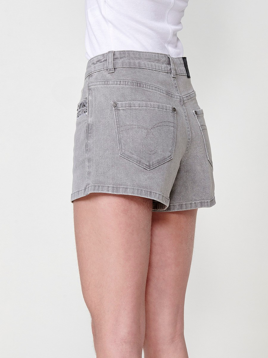 Damen-Elastische Jeansshorts mit Waschungseffekt und Bestickter Ethno-Borte mit Glanz in Grauem Denim 6