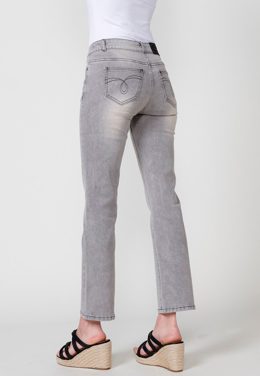 Pantalón largo jeans recto con Cierre delantero con cremallera y botón color Gris para Mujer