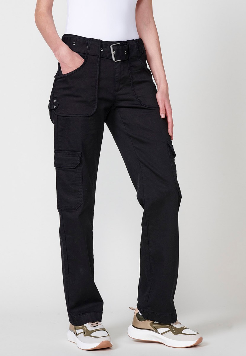 Pantalon cargo long droit en denim avec quatre poches, deux poches latérales à rabat et deux poches plaquées et fermeture sur le devant avec fermeture éclair et bouton avec taille serrée avec ceinture en Noir pour Femme 9