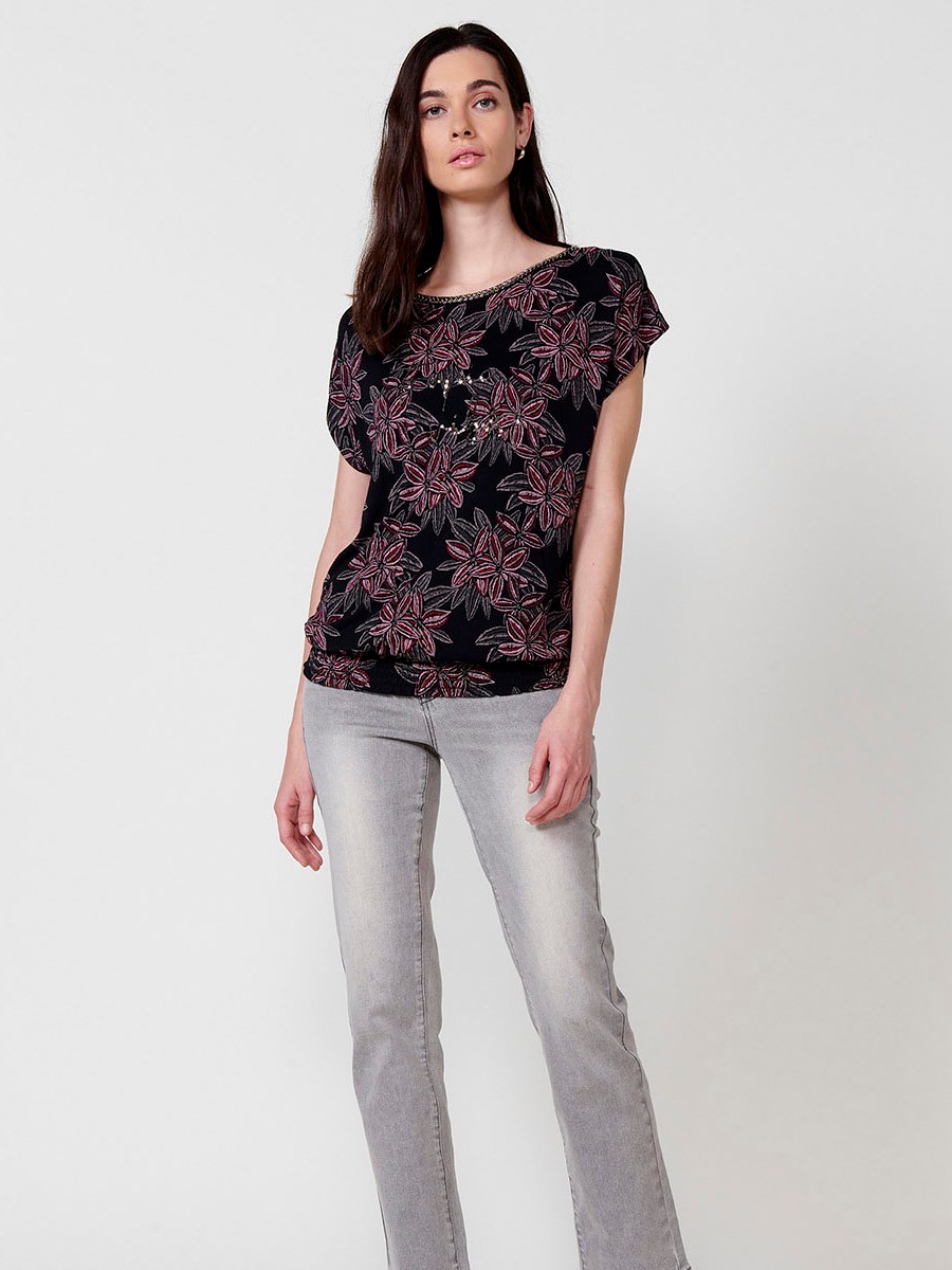 Women's black floral print short sleeve t-shirt