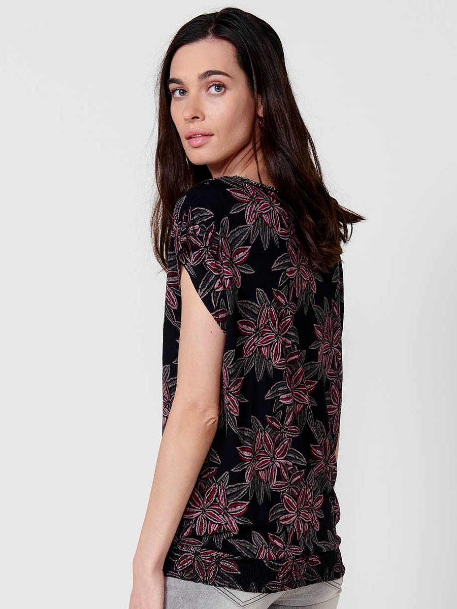 Women's black floral print short sleeve t-shirt