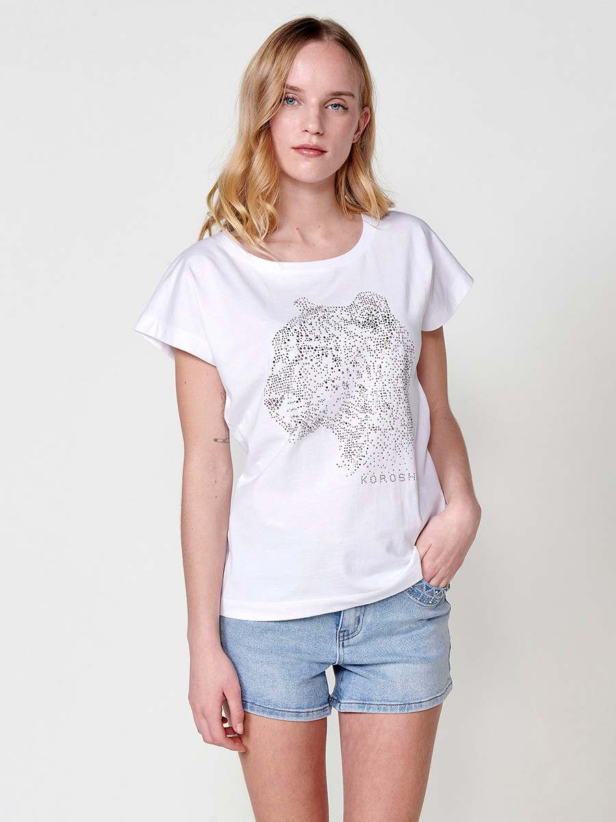 Women's short-sleeved round-neck t-shirt with glitter leopard print and Koröshi logo on the front in white 3