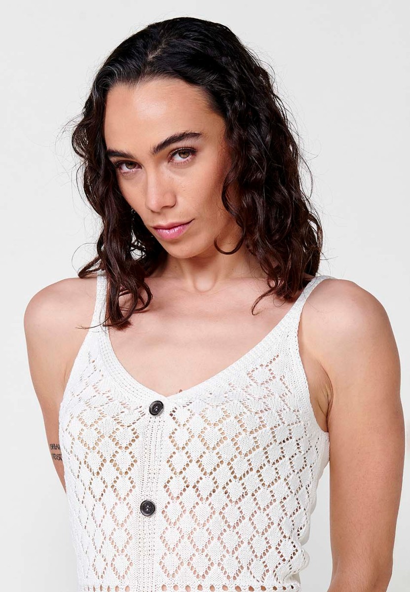 Top de tirantes tricot con detalles delanteros para mujer de color crudo 3