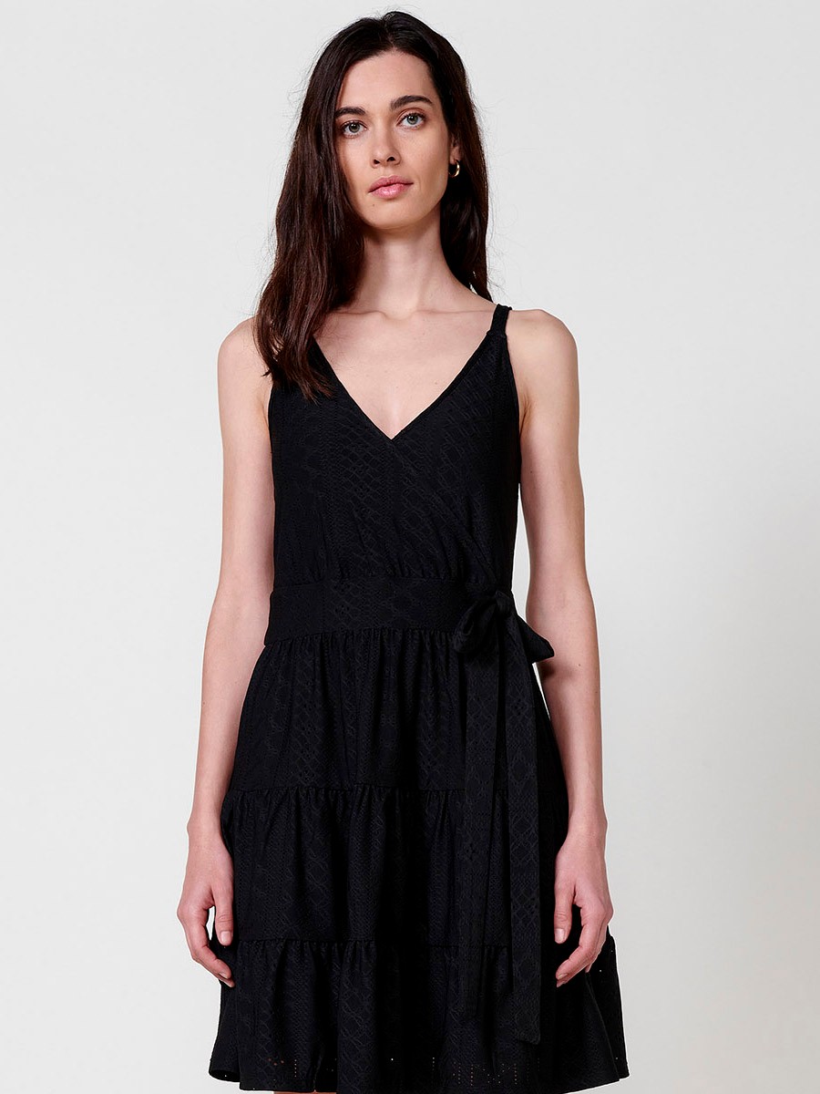 Vestido Negro Estilizado con Escote Cruzado para mujer en color negro