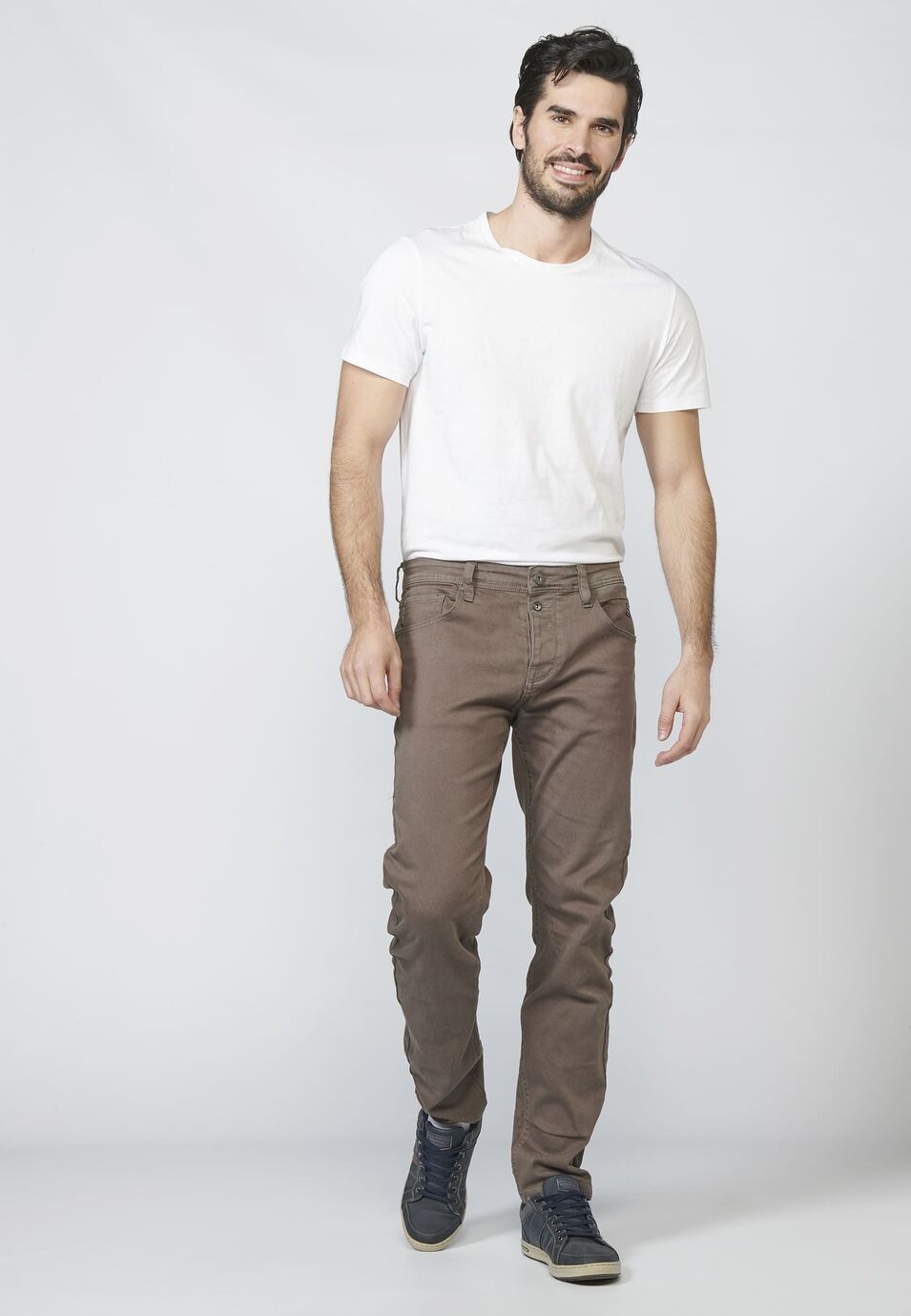 Pantalón largo, Jeans color tapered fit con Cinco Bolsillos para Hombre 1